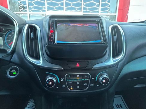 Used 2018 Chevrolet Equinox LT image 13