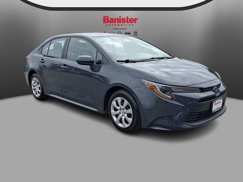 Used 2024 Toyota Corolla LE FWD image 3