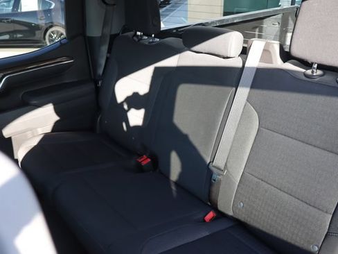 Used 2025 Chevrolet Silverado 1500 LT RWD image 14