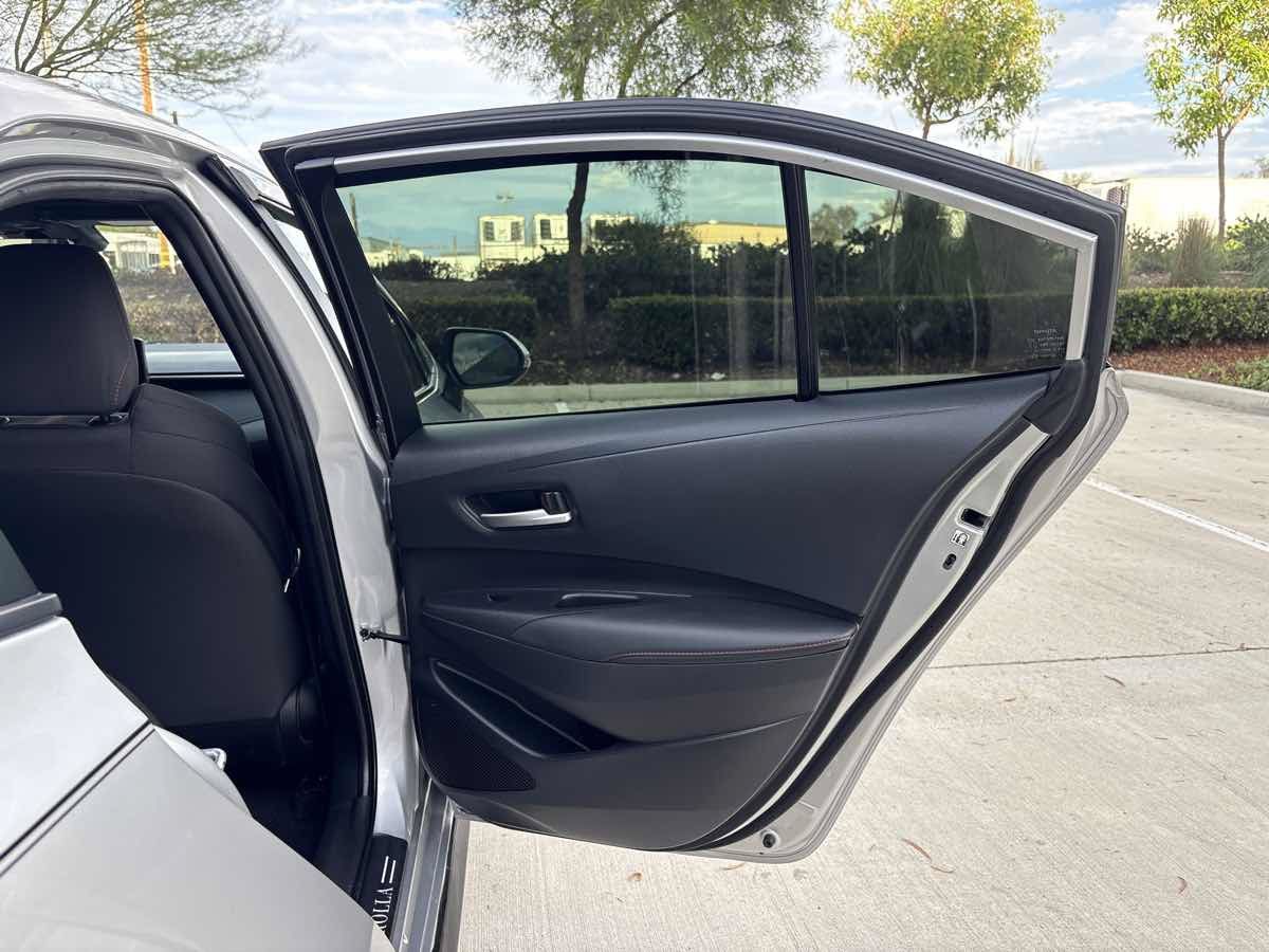Used 2024 Toyota Corolla SE w/ SE Package FWD image 12