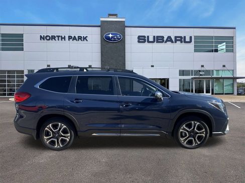 Certified 2023 Subaru Ascent Limited w/ Technology Package image 2