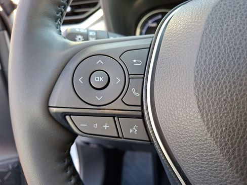 Used 2020 Toyota RAV4 Limited image 22