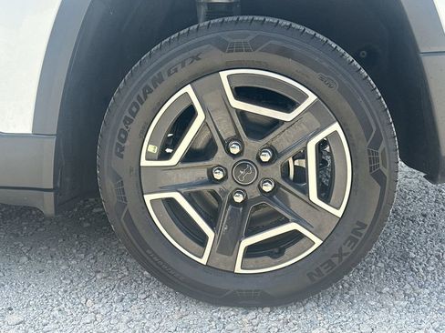 New 2026 Jeep Cherokee Limited AWD/4WD image 19