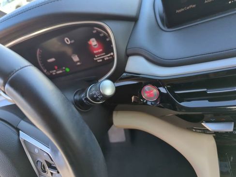 Certified 2023 Acura MDX FWD w/ Technology Package image 23