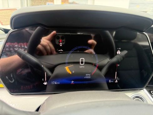 New 2026 Chevrolet Trax LT w/ Driver Confidence Package FWD image 22