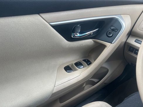 Used 2015 Nissan Altima 2.5 S image 18