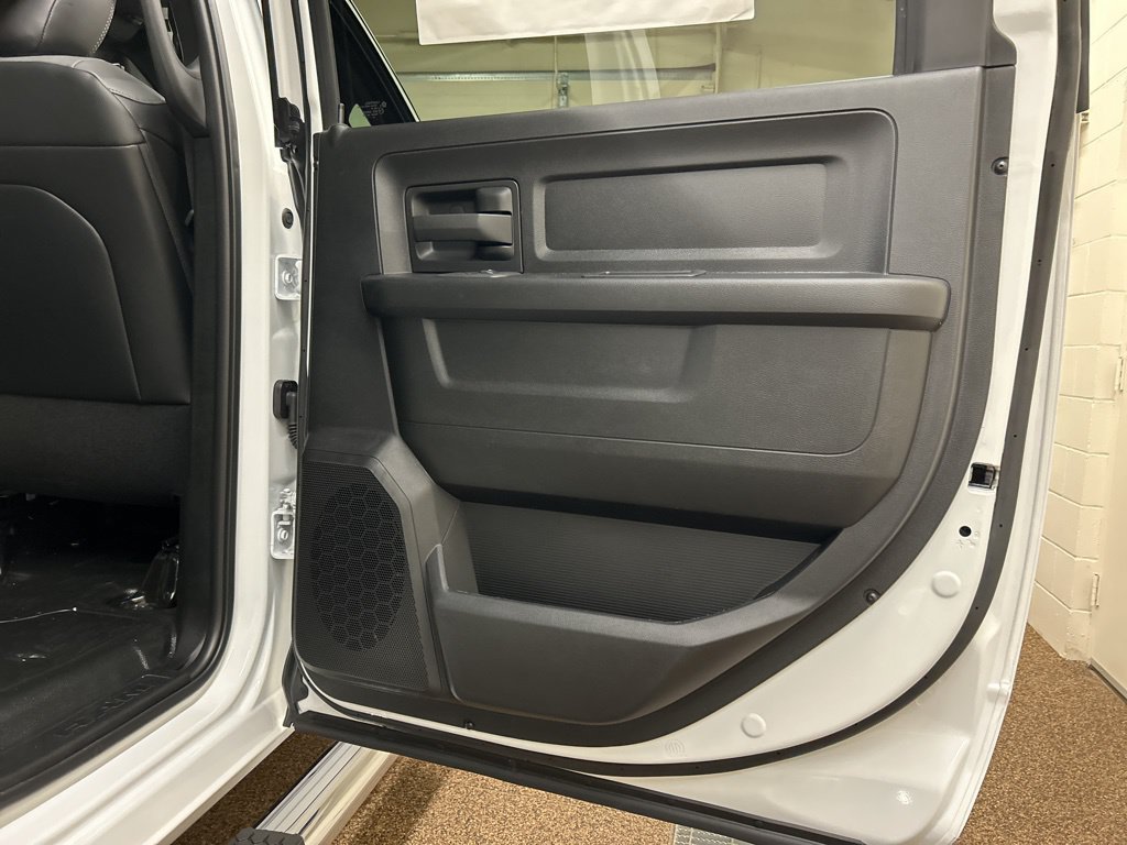 New 2026 RAM 5500 4x4 Crew Cab image 14
