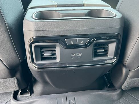 Used 2023 Chevrolet Silverado 1500 ZR2 w/ Technology Package AWD/4WD image 37