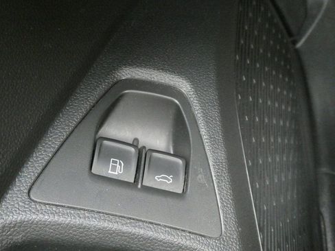 Used 2020 Volkswagen Jetta S image 23