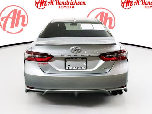 Used 2023 Toyota Camry SE FWD image 4