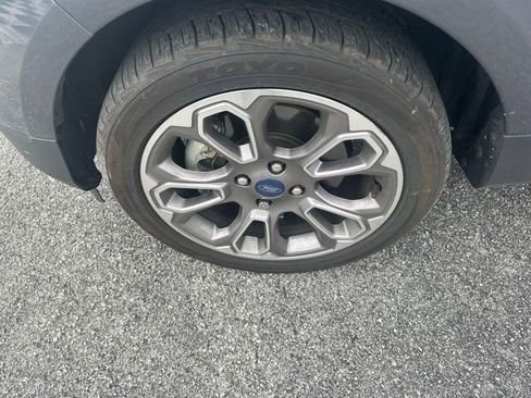 Used 2021 Ford EcoSport Titanium FWD image 5