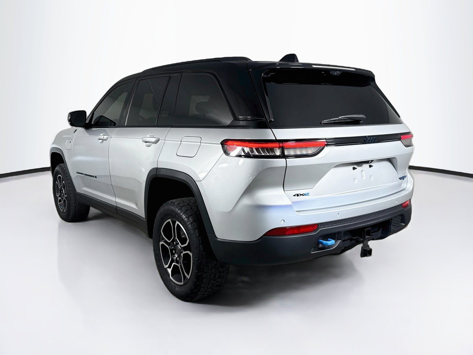 Used 2023 Jeep Grand Cherokee Trailhawk w/ Luxury Tech Group III AWD/4WD image 31