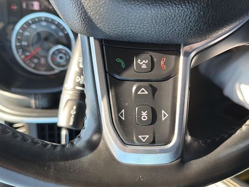 Used 2021 RAM 1500 Laramie AWD/4WD image 16