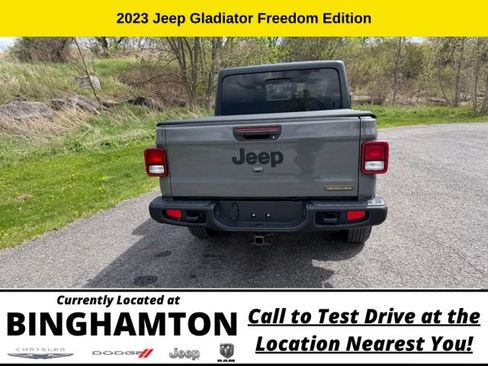 Used 2023 Jeep Gladiator Sport AWD/4WD image 6