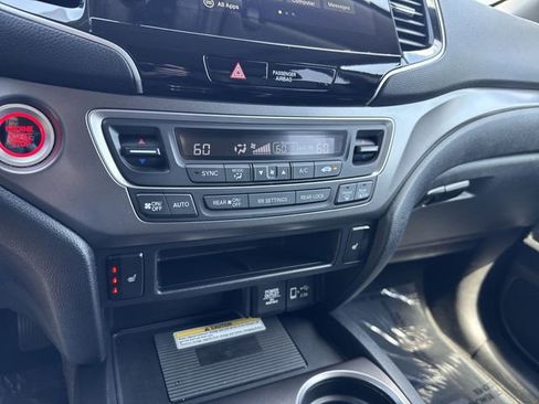 Used 2021 Honda Pilot Special Edition image 23