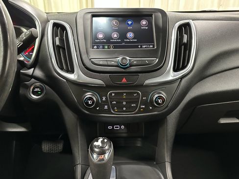Used 2020 Chevrolet Equinox LT image 30