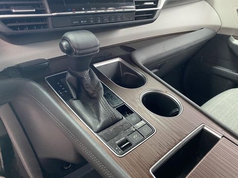 Used 2021 Toyota Sienna LE image 24