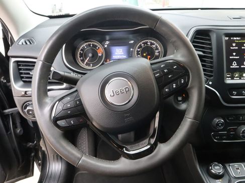 Used 2023 Jeep Cherokee Altitude Lux image 32