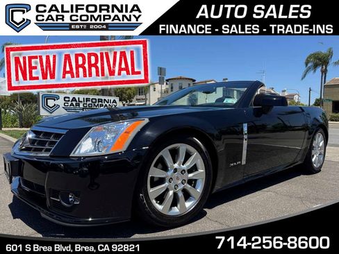Used 2009 Cadillac XLR RWD image 1