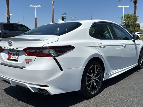 Used 2023 Toyota Camry SE image 7