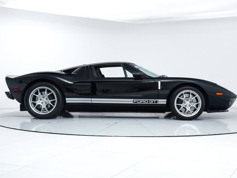 Used 2006 Ford GT image 6