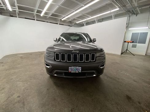 Used 2019 Jeep Grand Cherokee Limited w/ Luxury Group II image 9