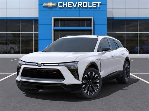 New 2025 Chevrolet Blazer EV RS image 6