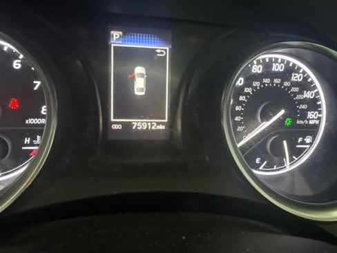 Used 2018 Toyota Camry LE FWD image 5