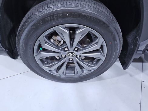 Used 2022 Toyota RAV4 Limited image 26