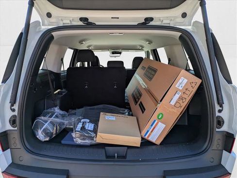 New 2026 Hyundai Santa Fe SE image 16