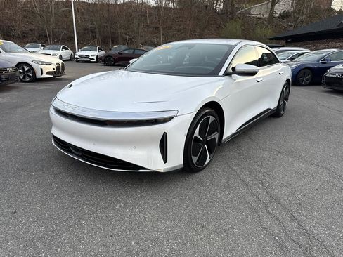 Used 2023 Lucid Air Pure image 2