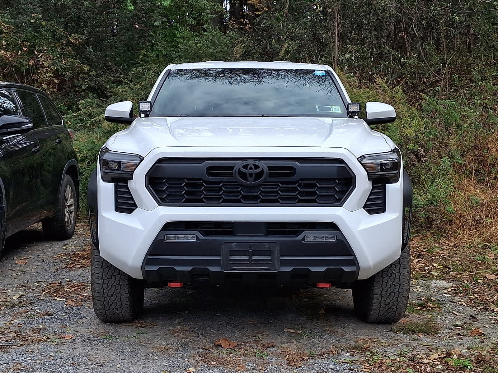Used 2025 Toyota Tacoma TRD Off-Road AWD/4WD image 3