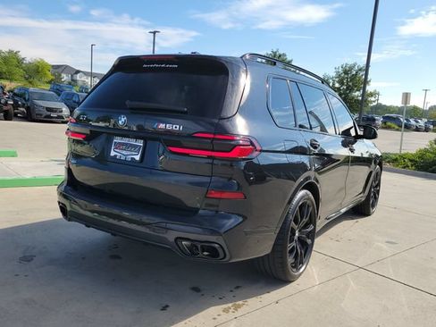 Used 2025 BMW X7 M60i AWD/4WD image 3