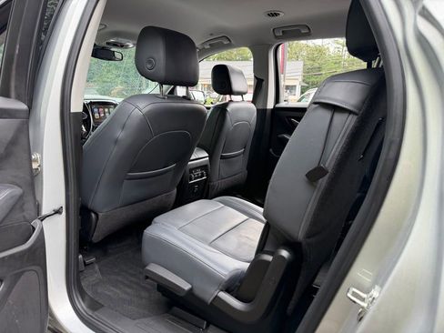 Used 2019 Chevrolet Traverse LT AWD/4WD image 31