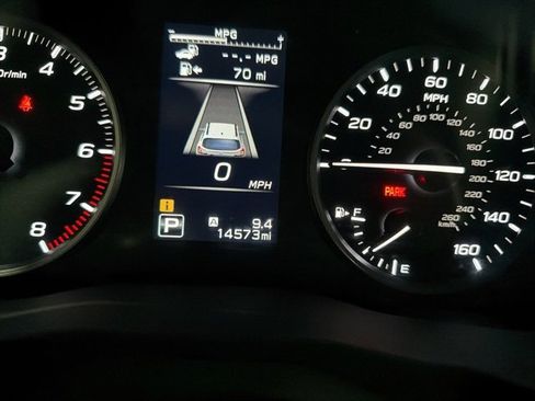 Used 2024 Subaru Ascent Premium w/ Convenience Package image 18