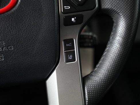 Used 2019 Toyota Tacoma SR5 image 15