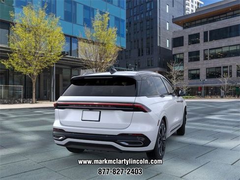 New 2026 Lincoln Nautilus Reserve image 8