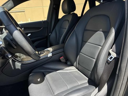 Used 2018 Mercedes-Benz GLC 300 image 17