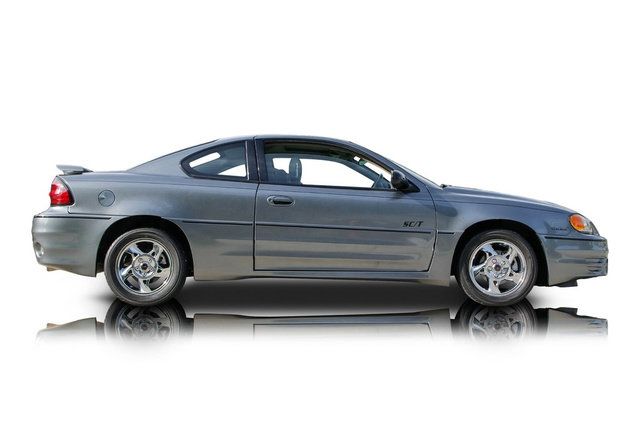 Used 2005 Pontiac Grand Am GT FWD image 2