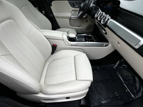 Certified 2022 Mercedes-Benz GLB 250 image 15