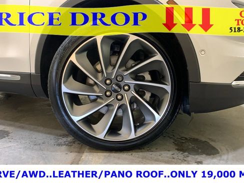 Used 2023 Lincoln Nautilus Reserve w/ Equipment Group 201A image 9