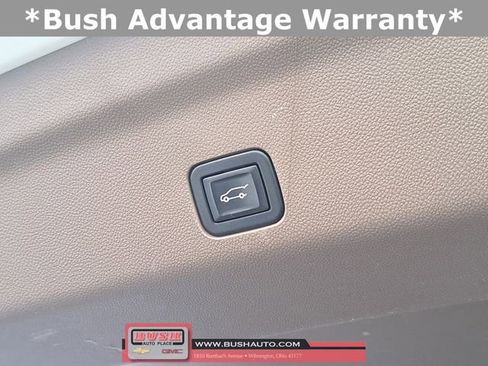 Used 2022 GMC Yukon XL Denali image 8