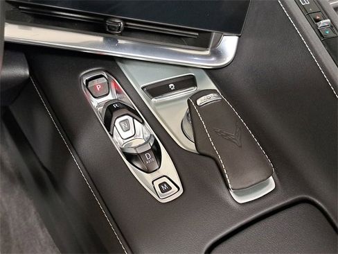 Used 2020 Chevrolet Corvette Stingray image 31