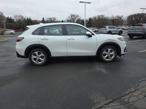 Used 2023 Honda HR-V LX image 8