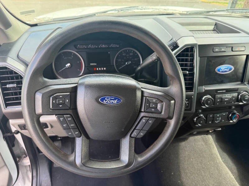 Used 2021 Ford F550 4x4 Regular Cab Super Duty image 21