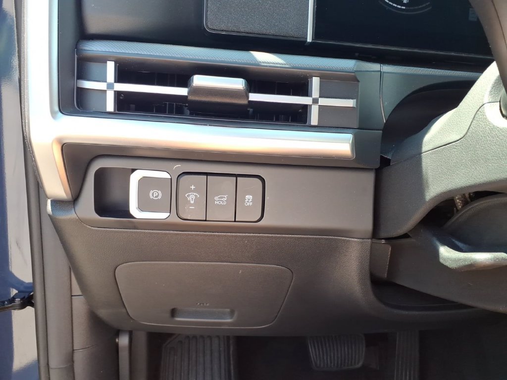 Used 2026 Hyundai Santa Fe SEL AWD/4WD image 13