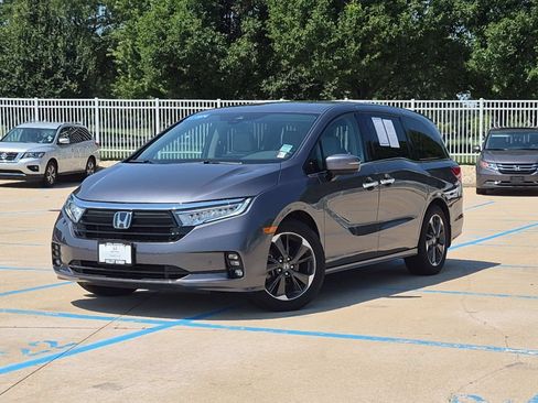 Certified 2024 Honda Odyssey Elite image 2