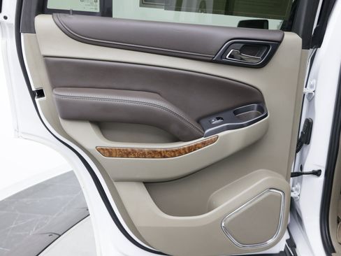 Used 2019 Chevrolet Tahoe Premier RWD image 38