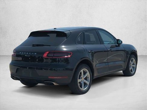 Used 2017 Porsche Macan AWD/4WD image 5