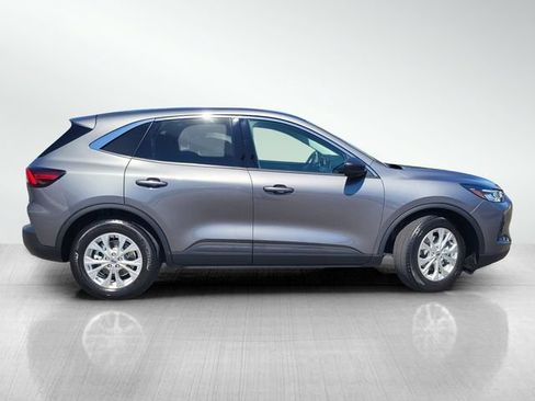 Certified 2023 Ford Escape Active w/ Cold Weather Package FWD image 3
